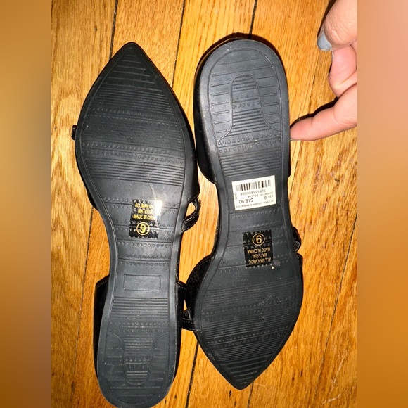 Cute black and gold flats - Picture 4 of 4